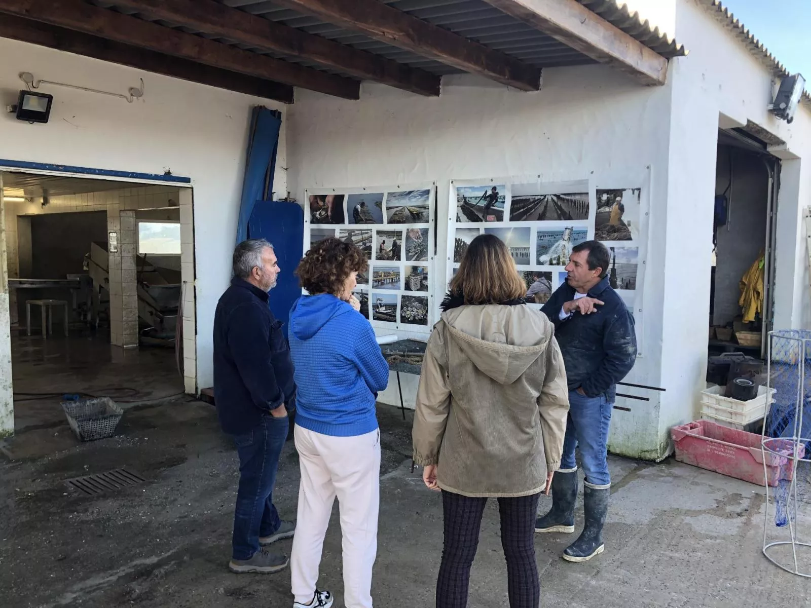 Visite d'une exploitation conchylicole en Pays de la Loire.
